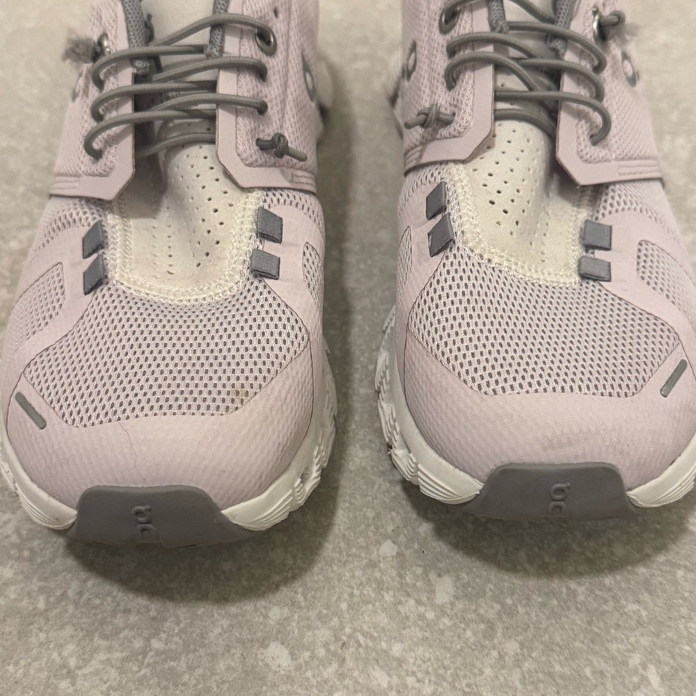 On Running Light Purple lavender and Gray Athletic Shoes - Picture 5 of 8